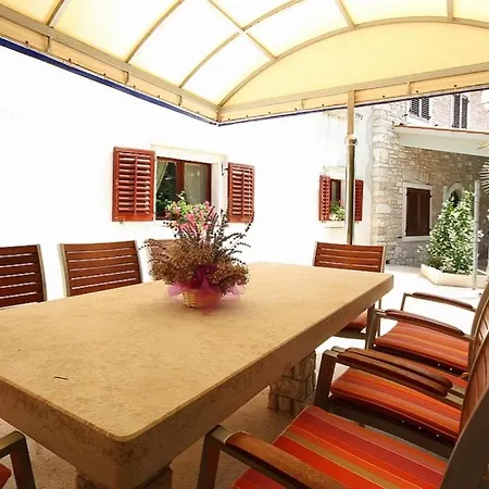 Casa Dino Apartment